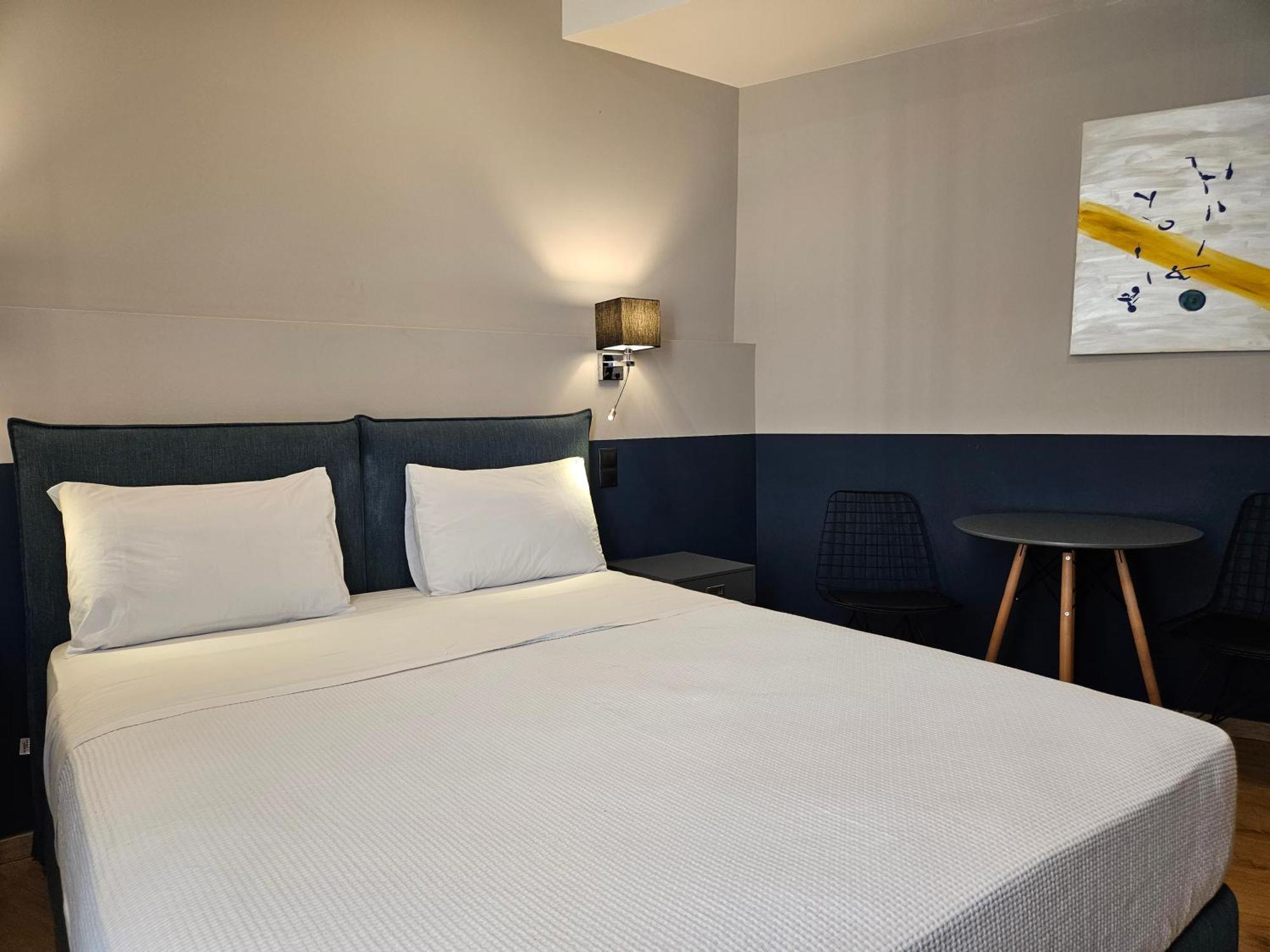 The Vault Athens Hotel ภายนอก รูปภาพ